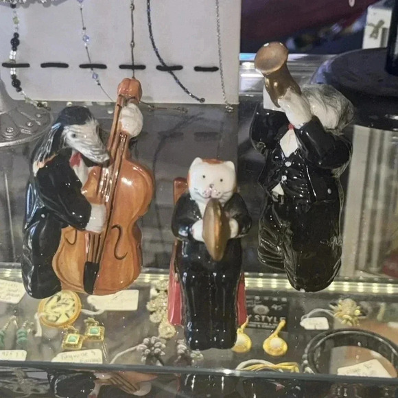 C.I. ORCHESTRA SALT PEPPER SHAKERS MUSICAL INSTRUMENTS - Picture 1 of 16